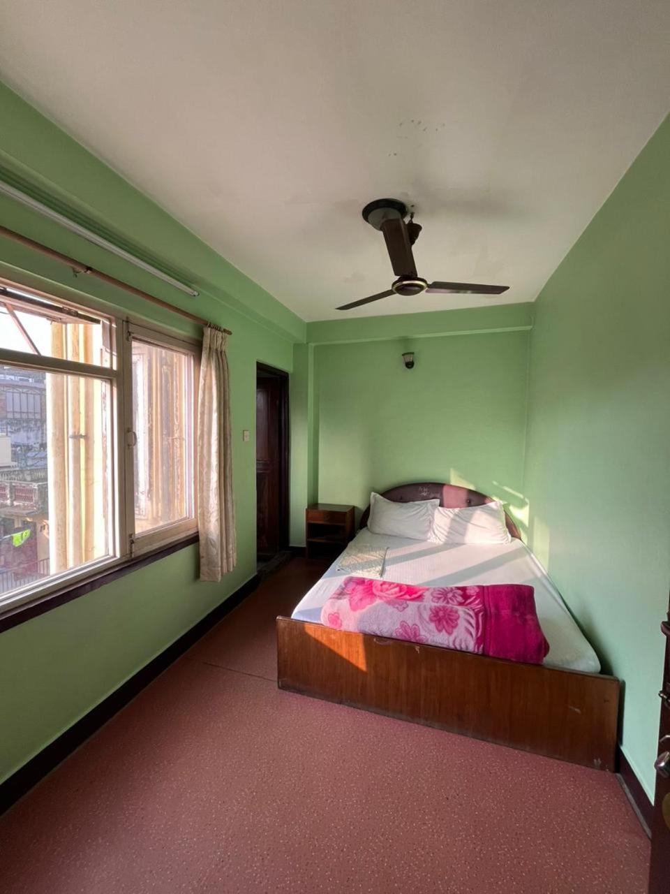 Hotel Sweet Dreams Thamel Катманду Экстерьер фото